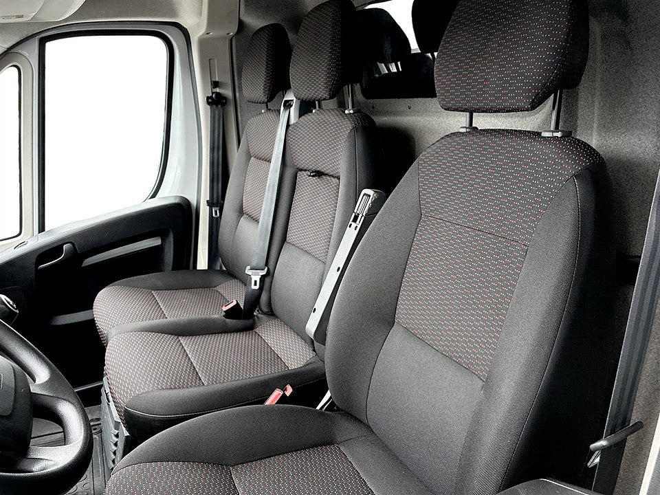 Bild på Peugeot Boxer PRO+ 2.2 BlueHDi 140hk L3H2 DRAG