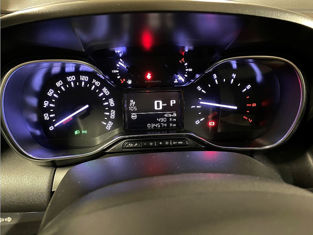 Bild på Citroën C3 Aircross Shine 1.2 PT 130hk Aut - CARPLAY, NAVI