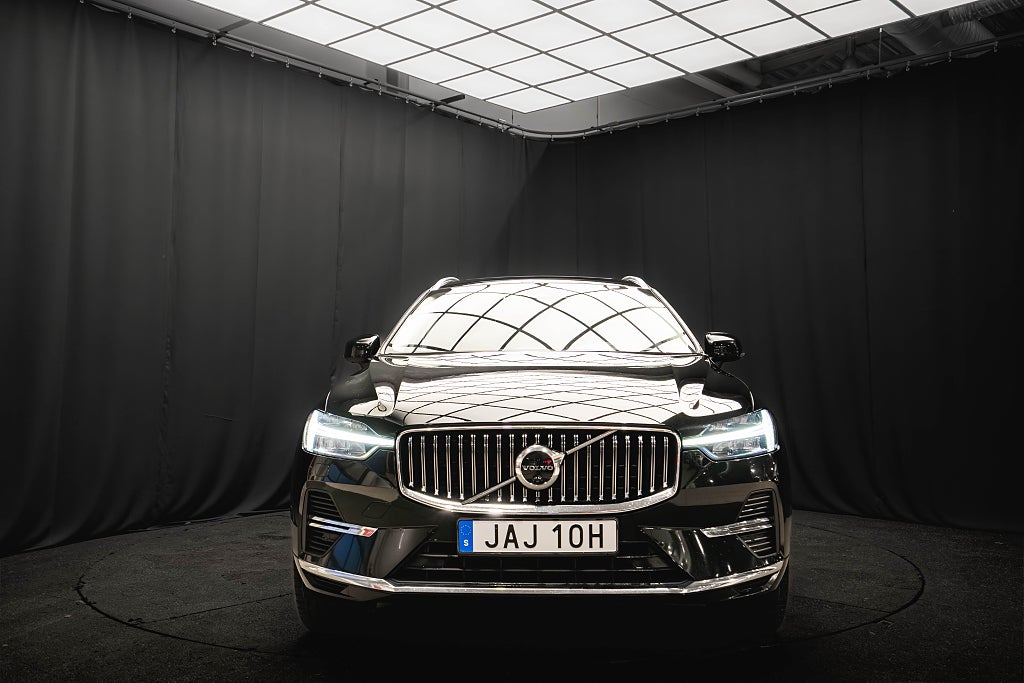 Volvo XC60 T6 AWD PANORAMA DRAG 360° H/K 1-ÄGARE 94.4%SoH MOMS