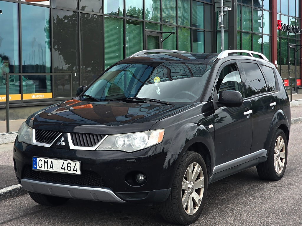 Mitsubishi Outlander 7-Sits 2.4 MIVEC AWC JAKTBIL