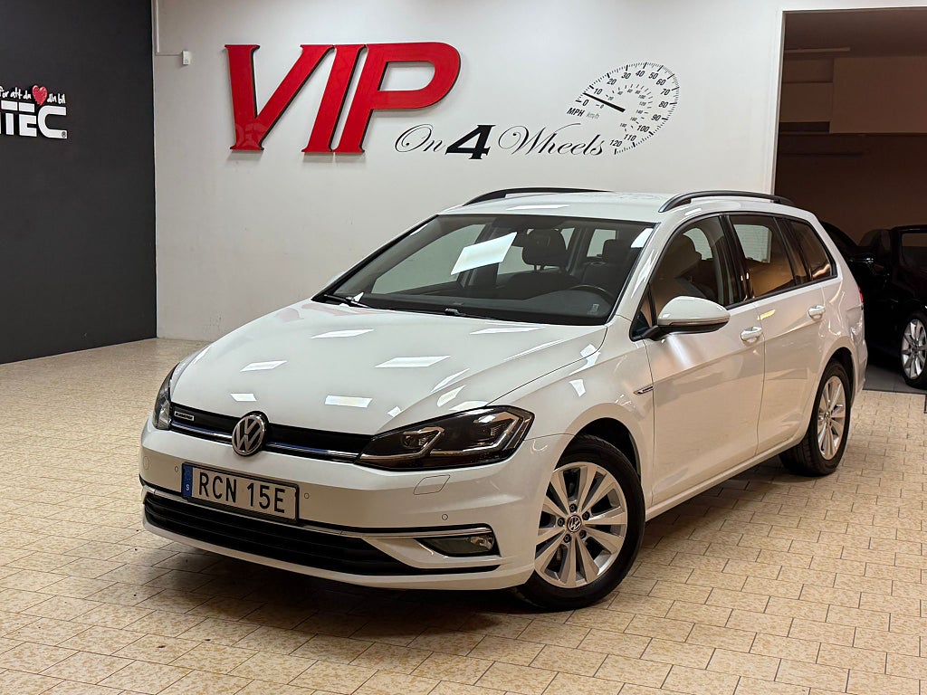 Volkswagen Golf Sportscombi 1.5 TGI BlueMotion Drag Backkamera Värmare