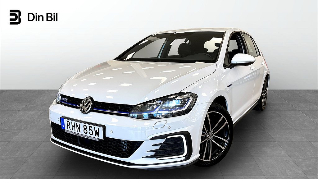 Volkswagen Golf GTE | 204 hk | Active Info | LED | Värmare