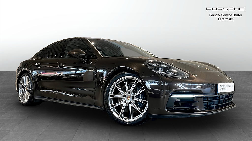 Porsche Panamera 4 E-Hybrid 10 Year Edition