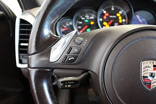SUV Porsche Cayenne 18 av 25