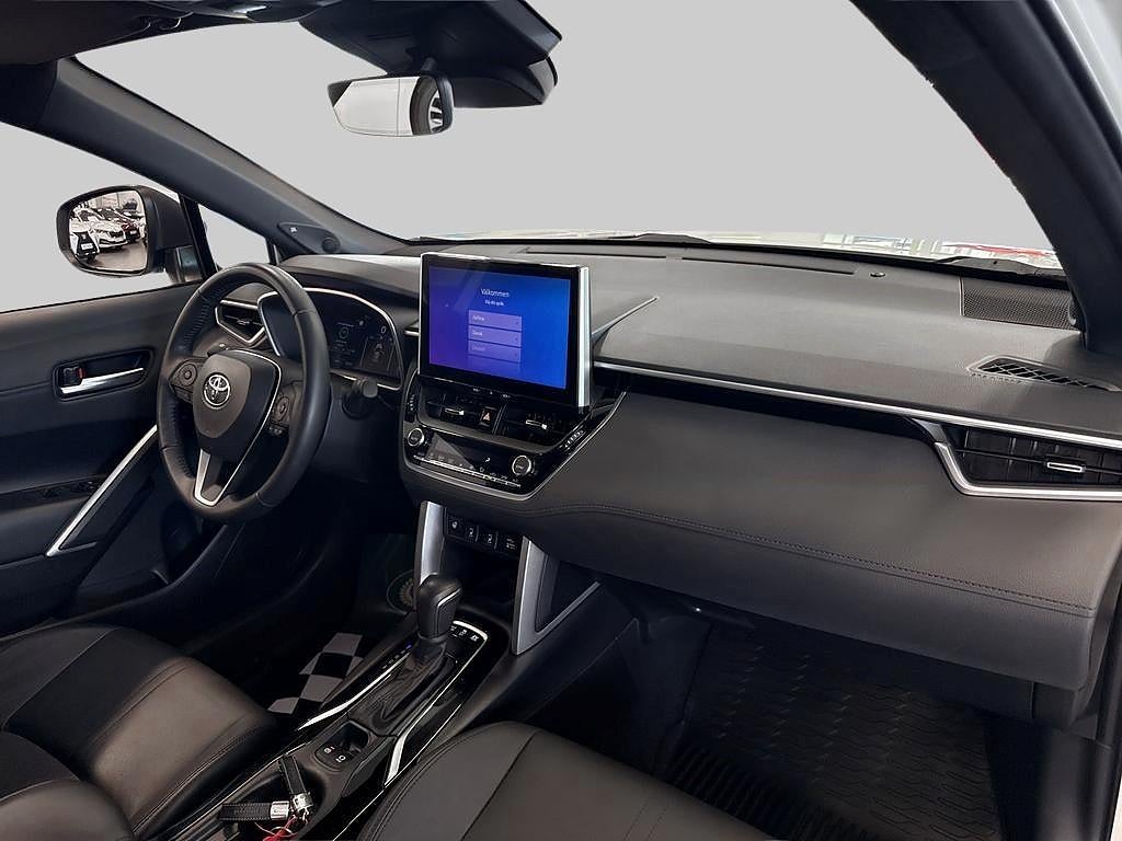 Toyota Corolla Cross 2023 - miniatyr 7
