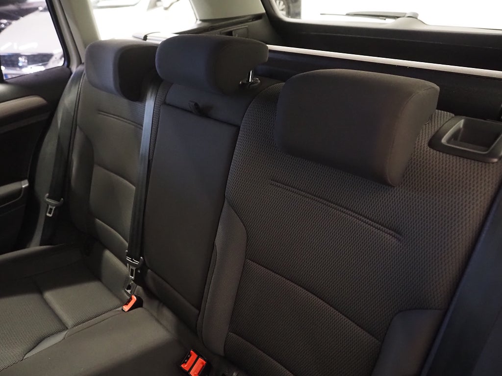 Volkswagen Golf Sportscombi 1.2 TSI 110hk Parkeringssensorer 2017