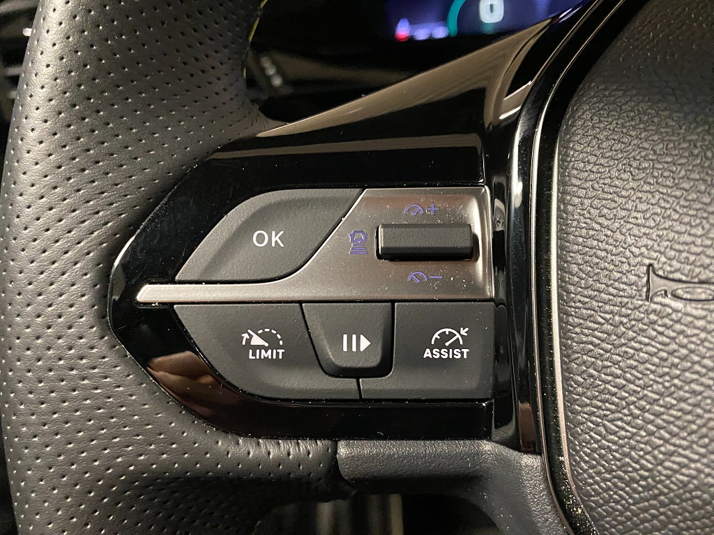 Bild på Peugeot 408 GT 1.2 PT 130hk Aut - 360-KAMERA, ELBAKLUCKA