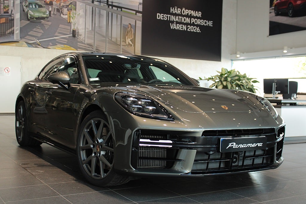 Porsche Panamera 4 E-Hybrid