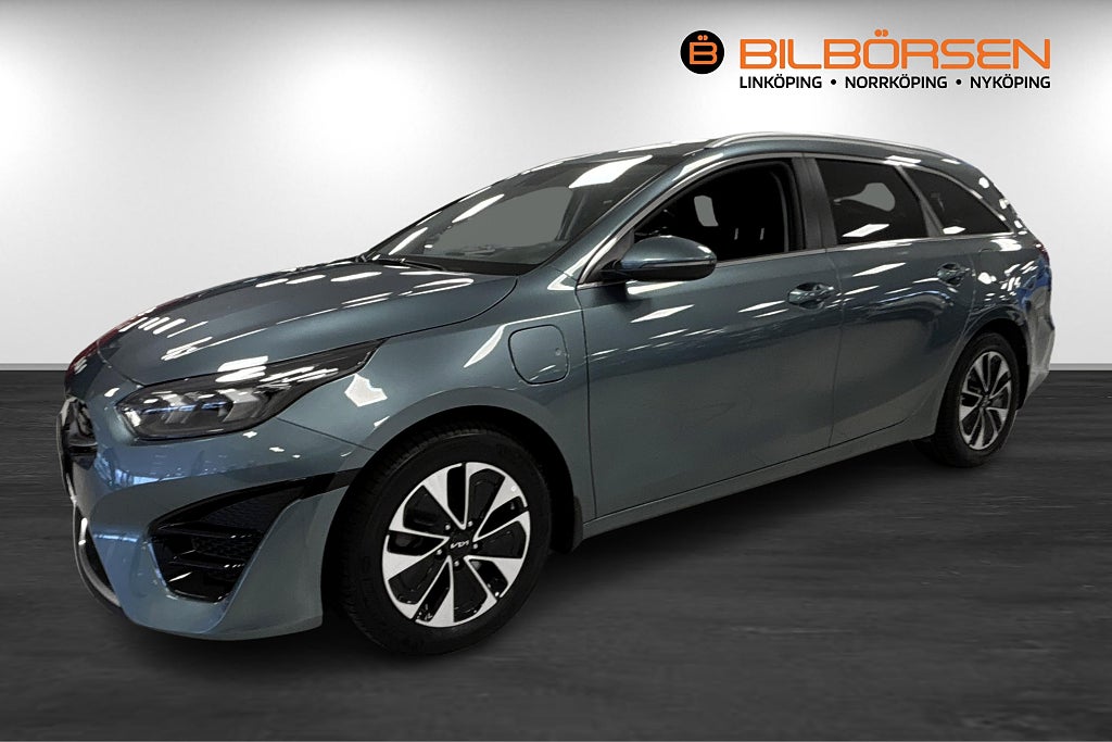 Kia Ceed SW Plug-in Hybrid Action