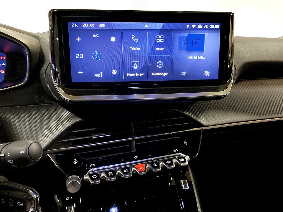 Bild på Peugeot 2008 Allure 1.2 PT 130hk B-KAMERA CARPLAY
