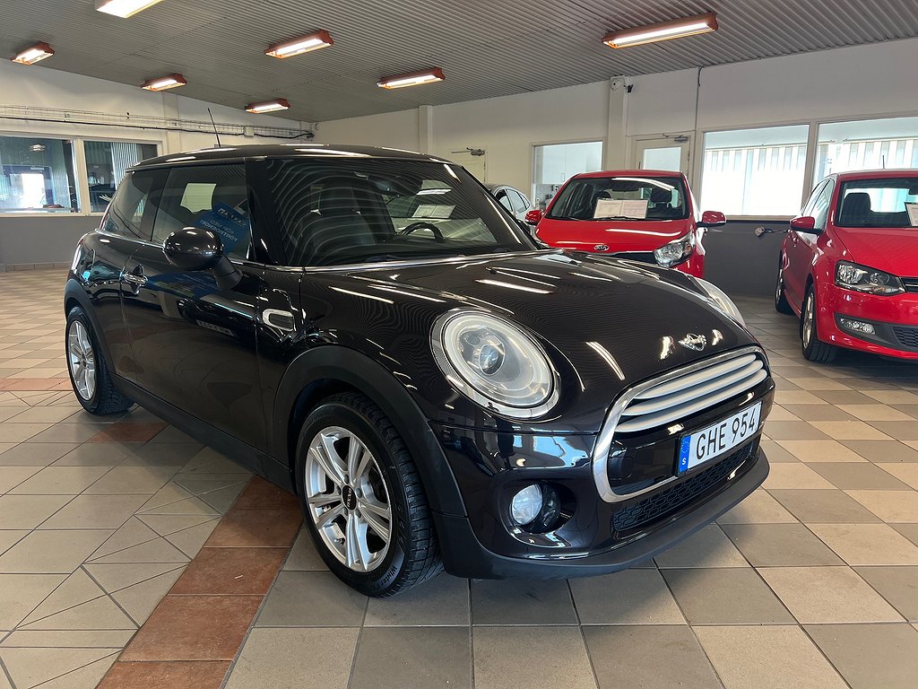 MINI Cooper 1,6D AUT Chili II/Navi/LED/Panorama/ 3,95%