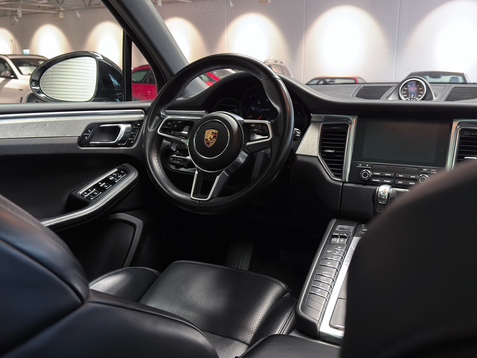 Porsche Macan GTS PDK 360hk Sport Chrono |Drag|BOSE|Panorama|18-vägs 2018 - miniatyr 19