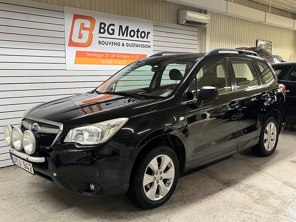 Subaru Forester 2.0 4WD 147HK Dragkrok/D-värm/Nyservad