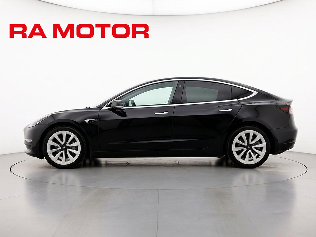 Tesla Model 3 Long Range 440hk AWD | Panorama | Dragkrok | 2021