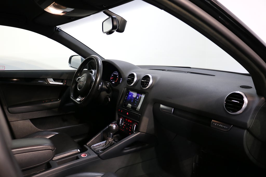 Audi RS3 2013 - miniatyr 17