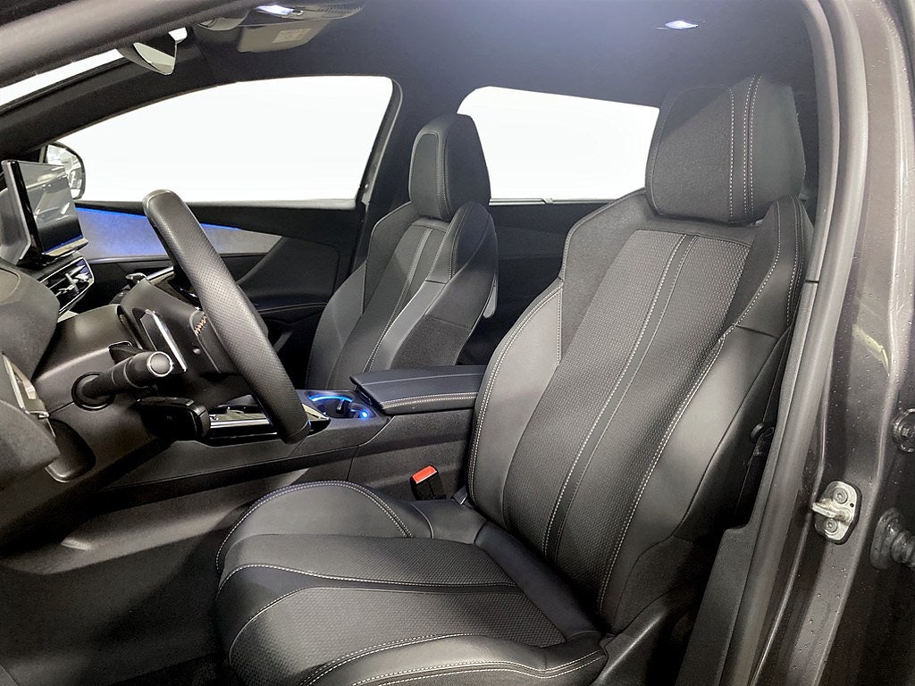 Bild på Peugeot 5008 GT 1.2 PT 130hk Aut - 7-SITS,B-KAMERA,NAV