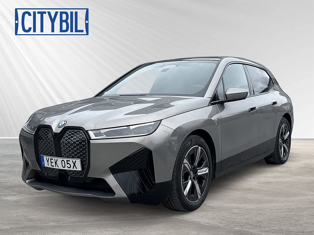 BMW iX xDrive40 Sport Edt -  Innovation - Exclusive - Drag