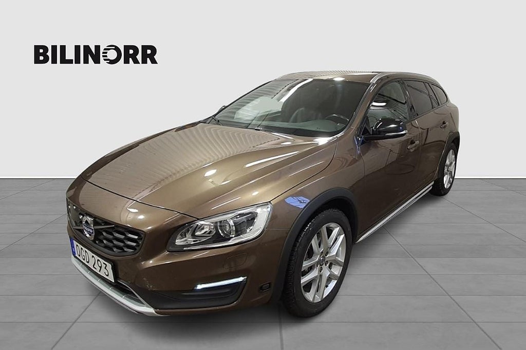 Volvo V60 Cross Country V60 CROSS COUNTRY D4 AWD Geartron...