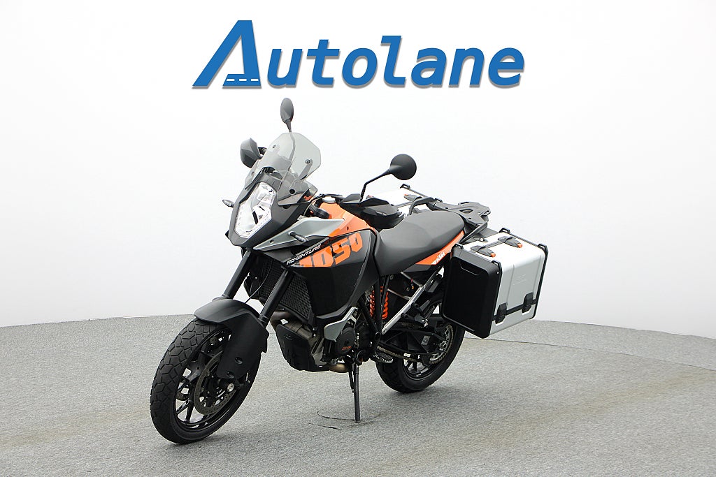 KTM 1050 Adventure ABS *Nyservad Nya däck