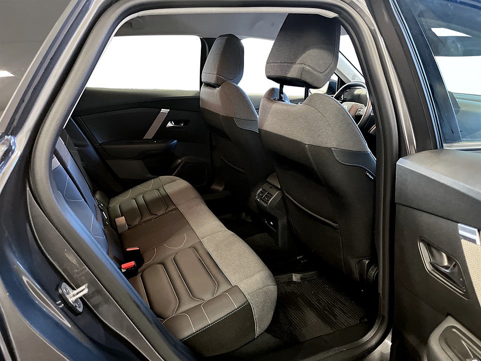 Bild på Citroën C4 Shine 1.2 PT 130hk Aut 360° NAVI