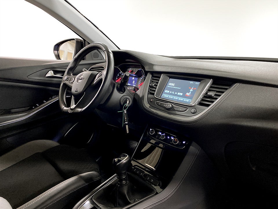 Bild på Opel Grandland X Design Line 1.2 Turbo 130hk DRAG B-KAMERA