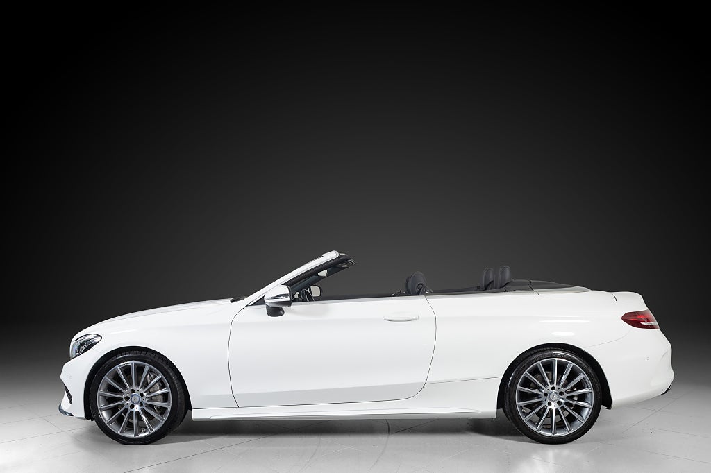 Mercedes-Benz C 2017 - miniatyr 3