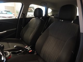 Halvkombi Opel Astra 16 av 19
