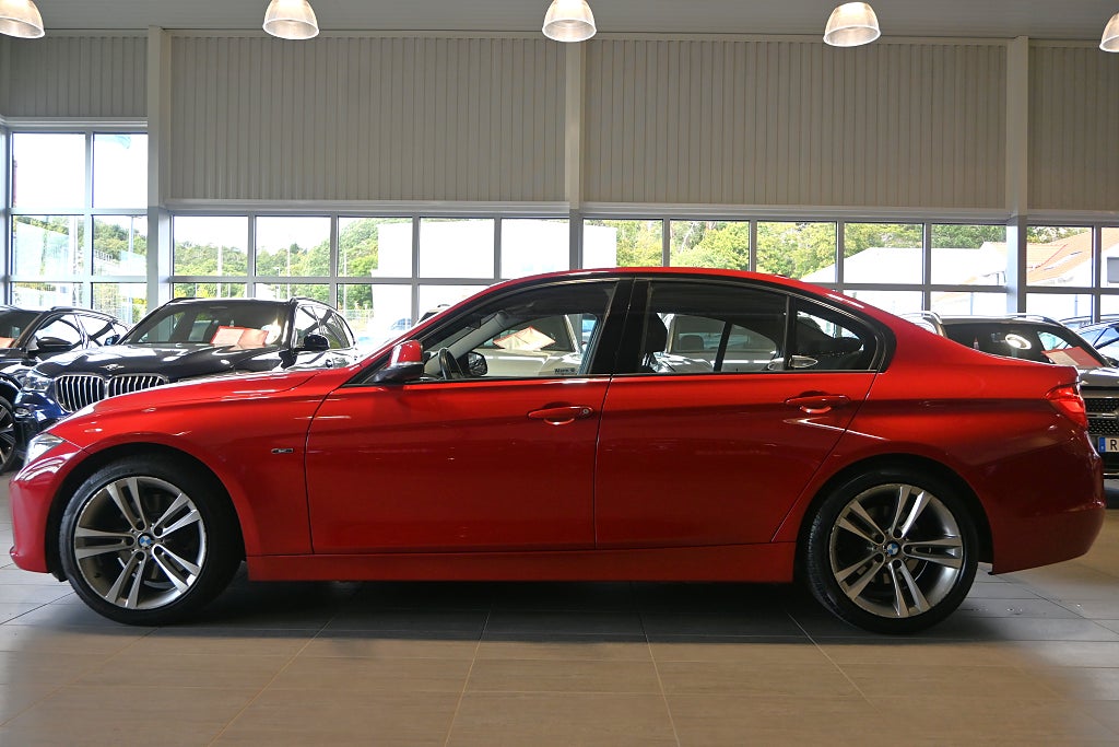 BMW 328i 2014 - miniatyr 2