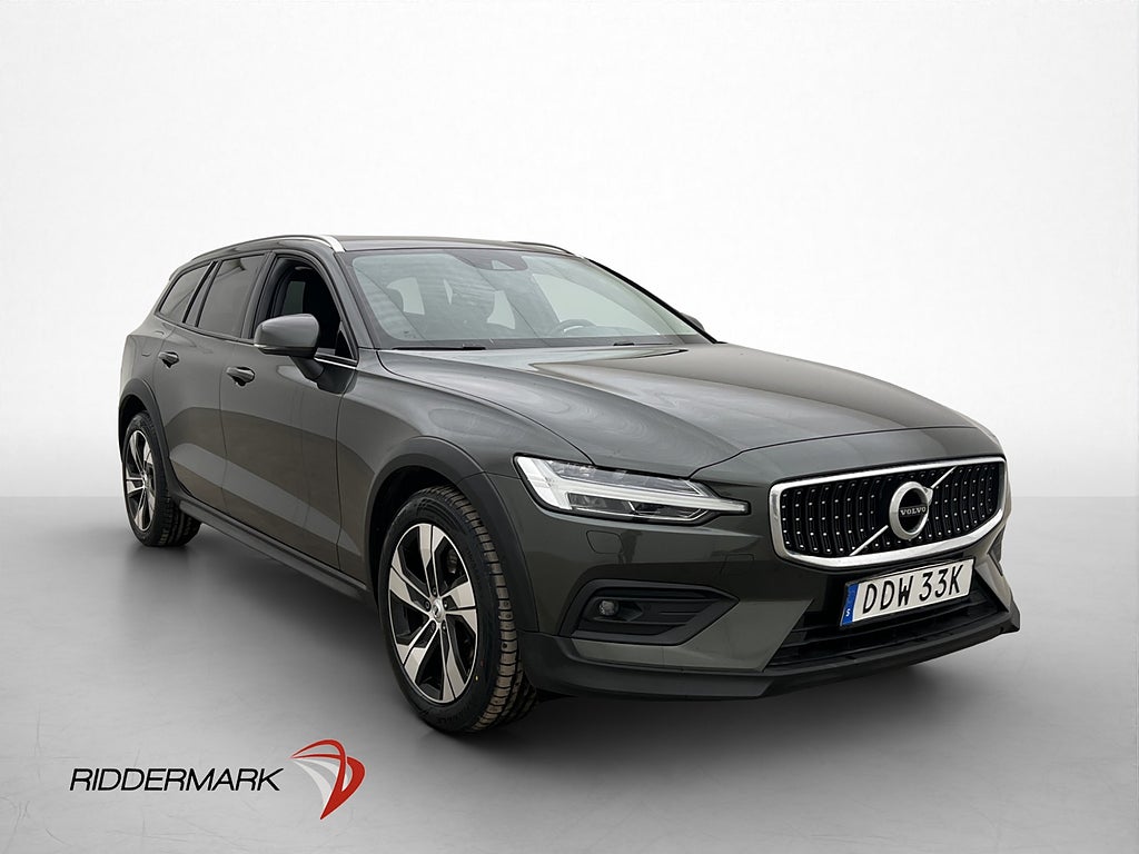 Volvo V60 Cross Country D4 190hk AWD Momentum Värm CarPlay