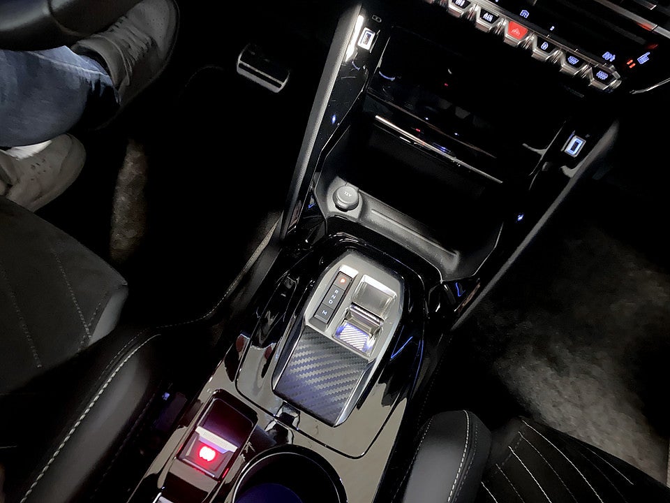 Bild på Peugeot 2008 GT 1.2 PT 130hk Aut B-KAMERA CARPLAY