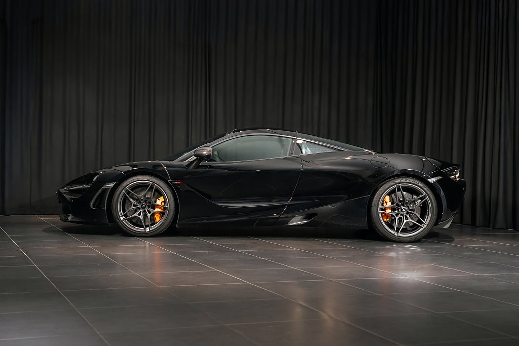 Gallery image 2 of 18