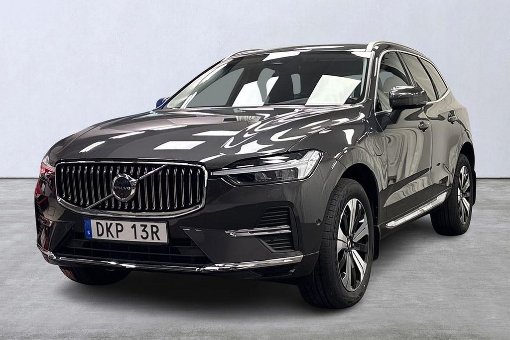 Volvo XC60 T6 Core Edition (Drag, 360 kamera)