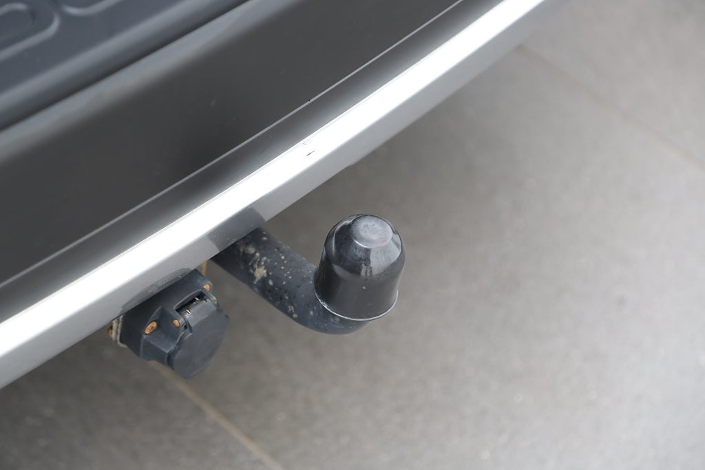 Subaru Outback 2,5i XFuel Adventure AWD Aut Drag Lastgaller Leasebar 2023