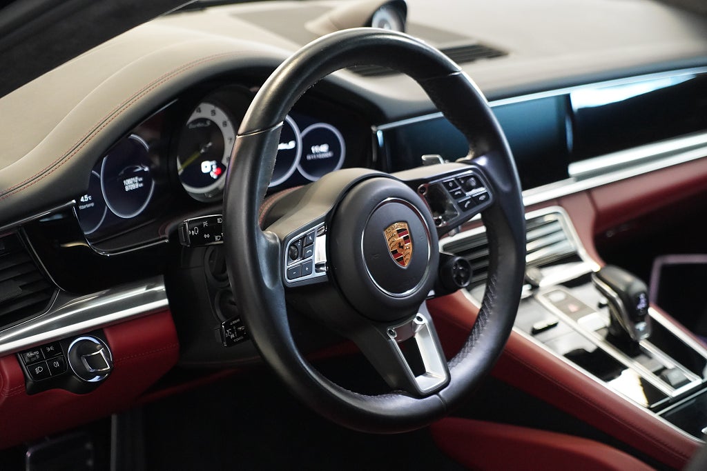 Porsche Panamera Turbo S 2019 - miniatyr 8