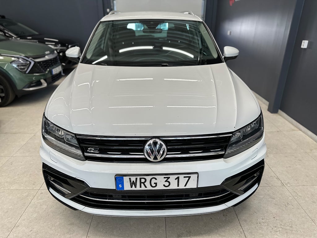 Volkswagen Tiguan 2.0 TDI 4Motion GT R-Line/4.99%/Drag/P-Värm/B-Kamera