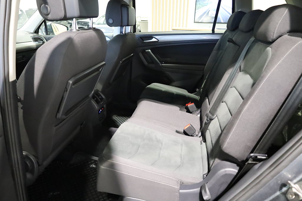 Volkswagen Tiguan Allspace 4M R-line 7-Sits Drag Värmare Massage 2020