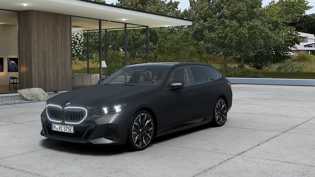 BMW 530e xDrive Touring M Sport Pro Business Ed Drag DA Pro B W | Ränta