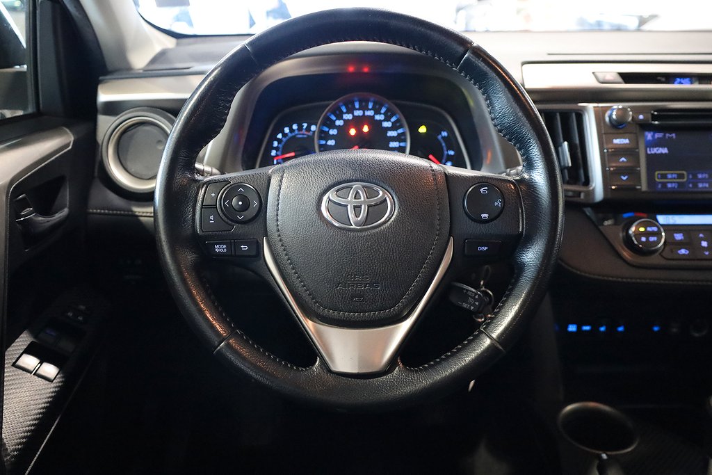 Toyota RAV4 2,0i Active Style Aut Drag Värmare Kamera 2013