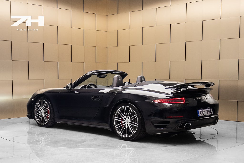 Porsche 911 Turbo Cabriolet / Sv.såld / Chrono / Farthållare
