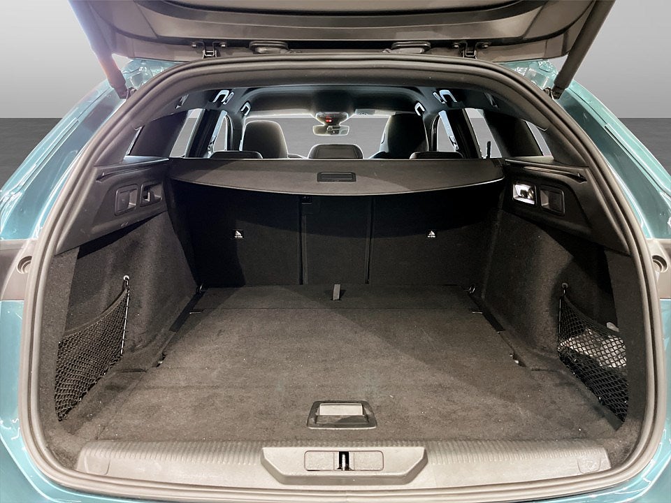 Bild på Peugeot 308 SW GT 1.2 PT 130hk Aut - B-KAMERA, CARPLAY
