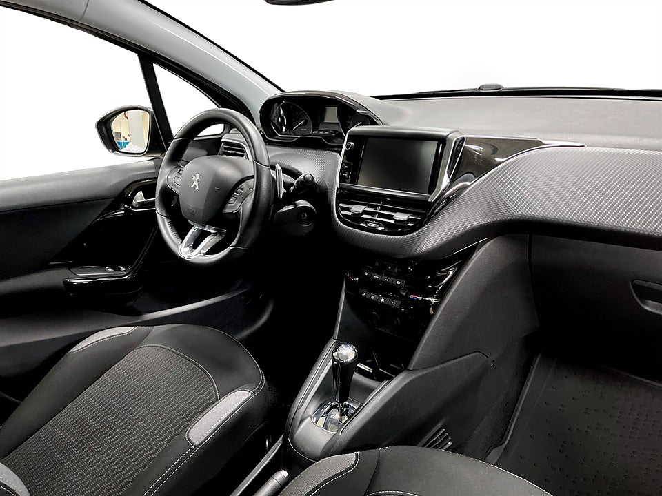 Bild på Peugeot 208 Style 1.2 PT 82hk Aut - PANO, P-SENSORER