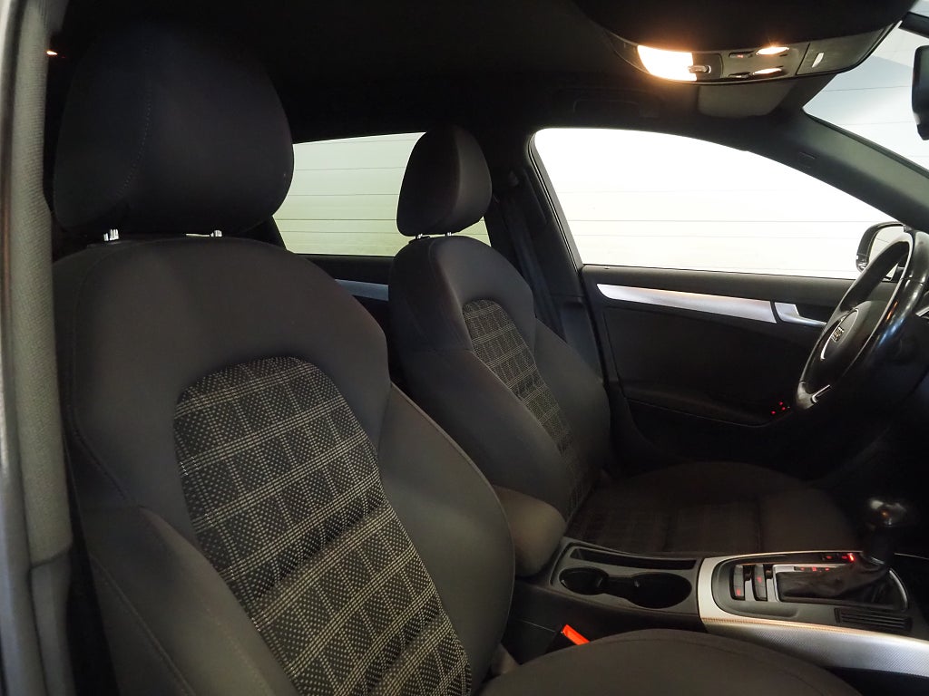 Audi A4 Avant 2.0 TDI Quattro S Tronic S-Line Drag PDC M-Värm