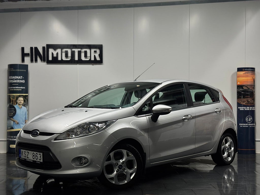Ford Fiesta 5-dörrar 1.25 Titanium | 0,95% Ränta / Ny bess 