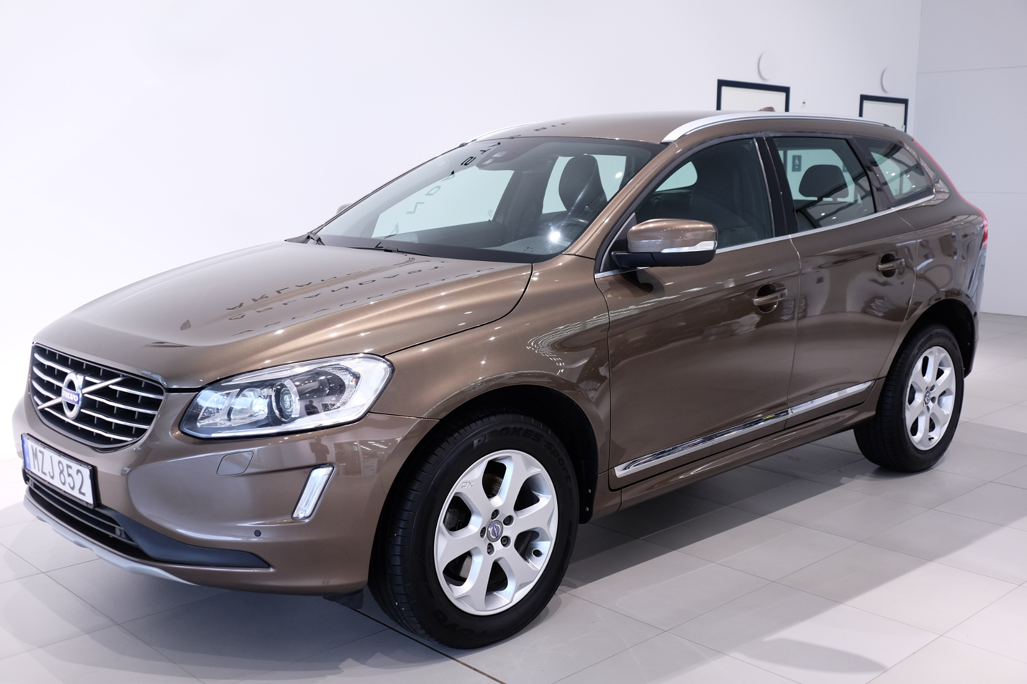 Volvo XC60 2016, bild 2/45
