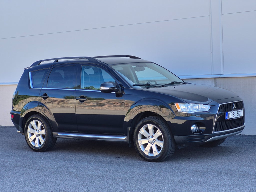Mitsubishi Outlander 7-seater 2.2 Di-D AWC TC-SST Business Drag Läder 