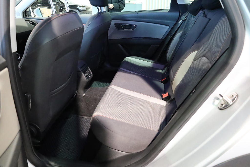 Seat Leon X-Perience 1.4 TSI Drag M-värme Kamera CarPlay 2017