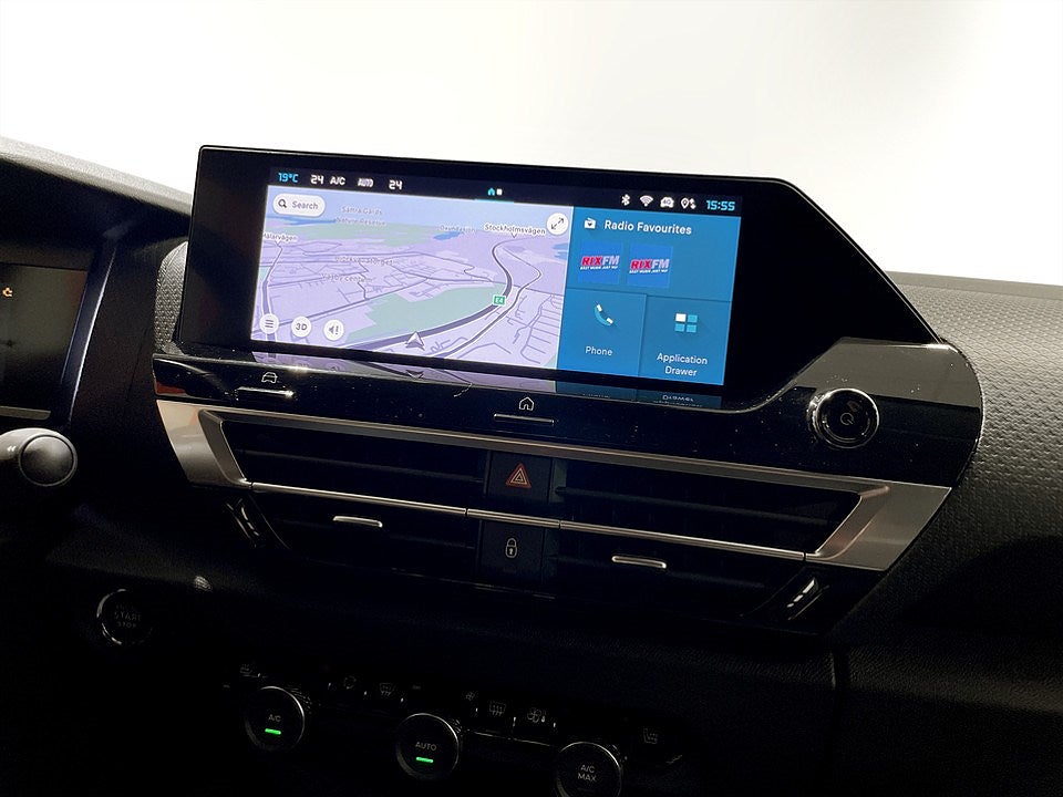 Bild på Citroën C4 X Shine 1.2 PT 130hk Aut - 360-KAMERA, CARPLAY