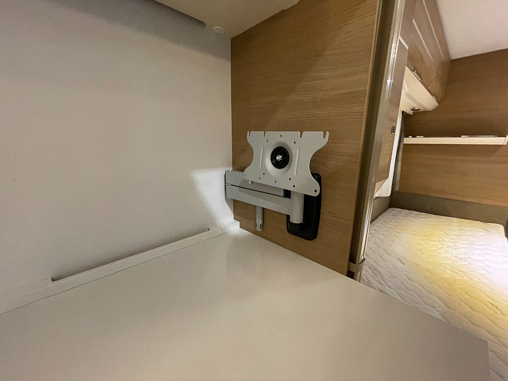 Adria Adora 572 UT /ALDE/Långbäddar/Markis/Badrum bak - Adria