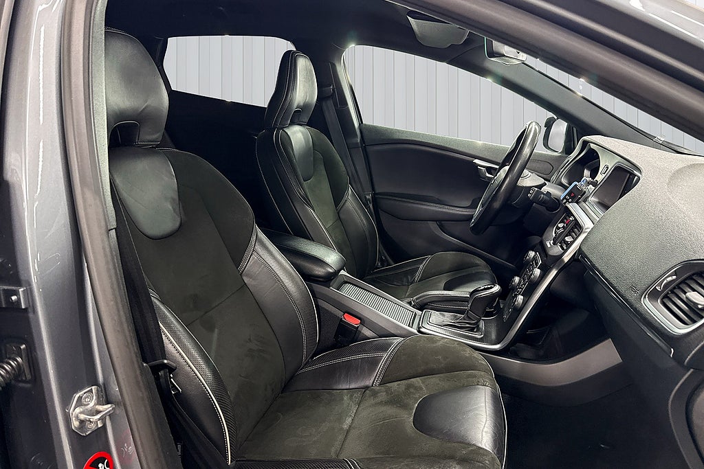 Volvo V40 2018