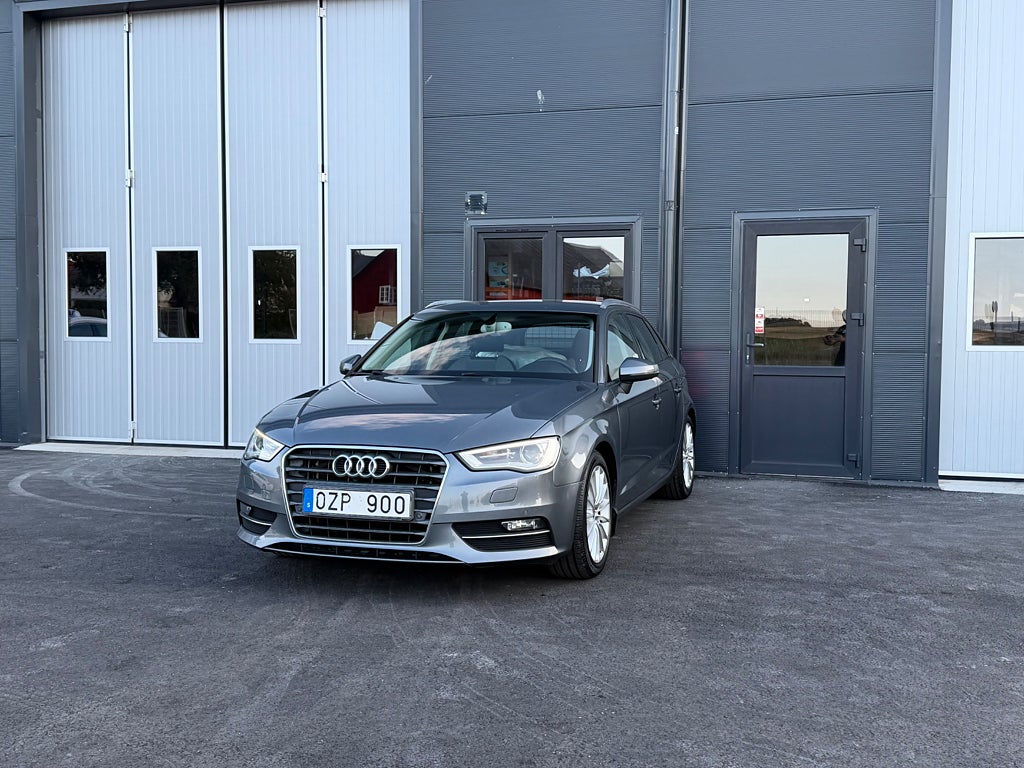 Audi A3 Sportback 2.0 TDI 150hk Ambition, PDC, Dragkrok